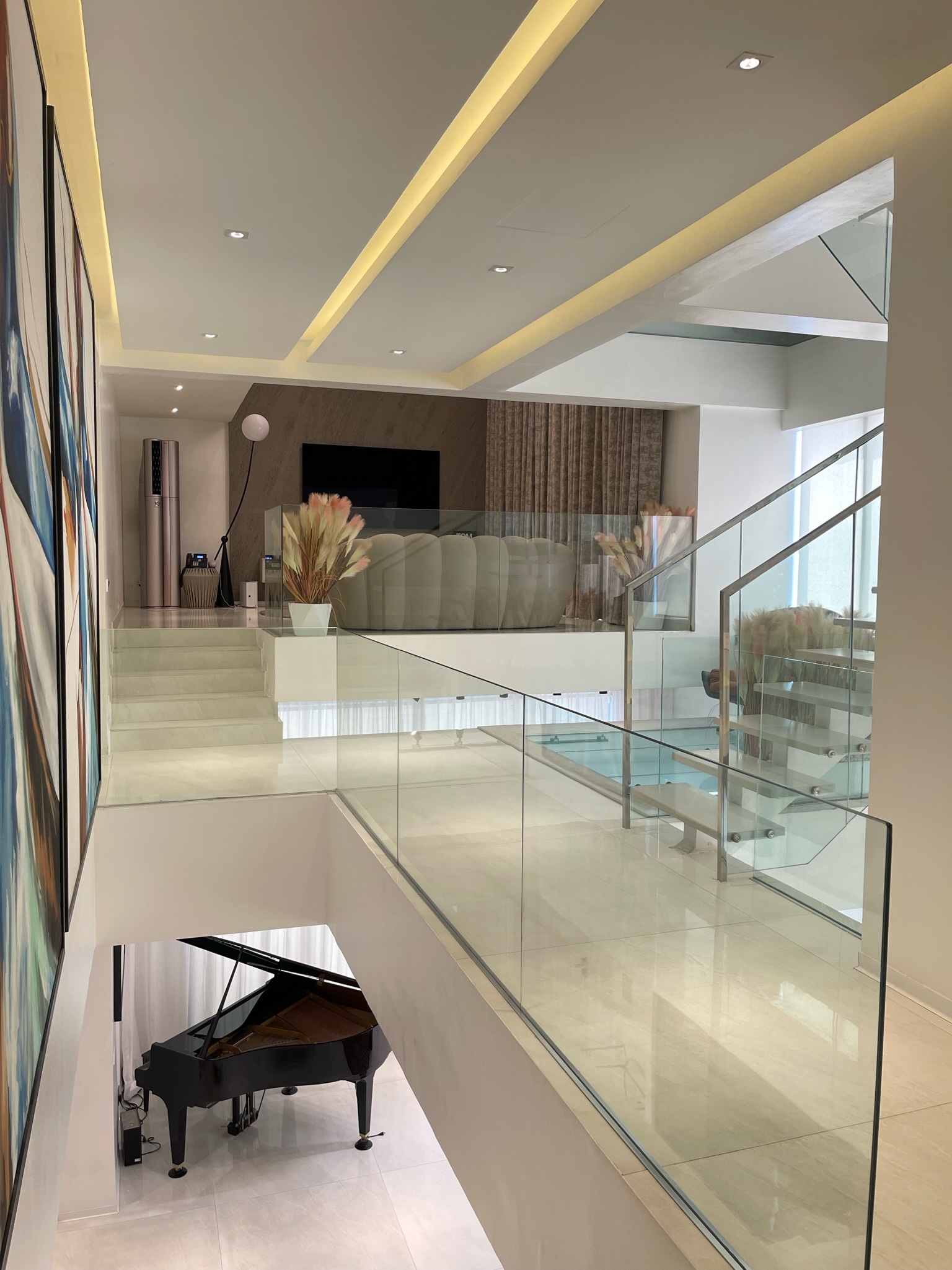 Marlowe Residence — private pool and terrace